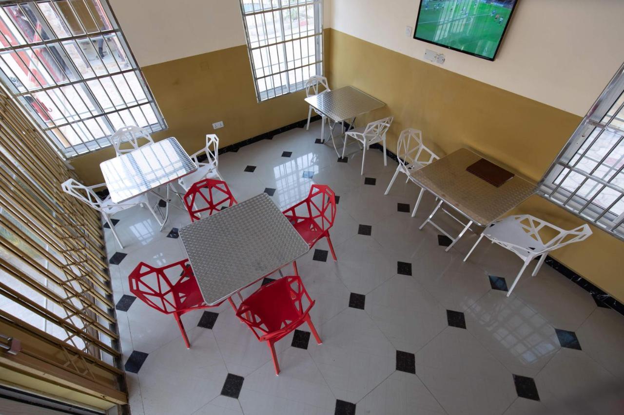 Ag Hotel And Suites Ogbodjo Kültér fotó