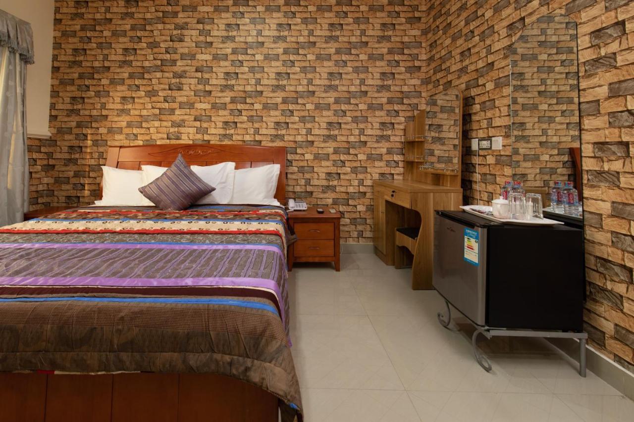 Ag Hotel And Suites Ogbodjo Kültér fotó