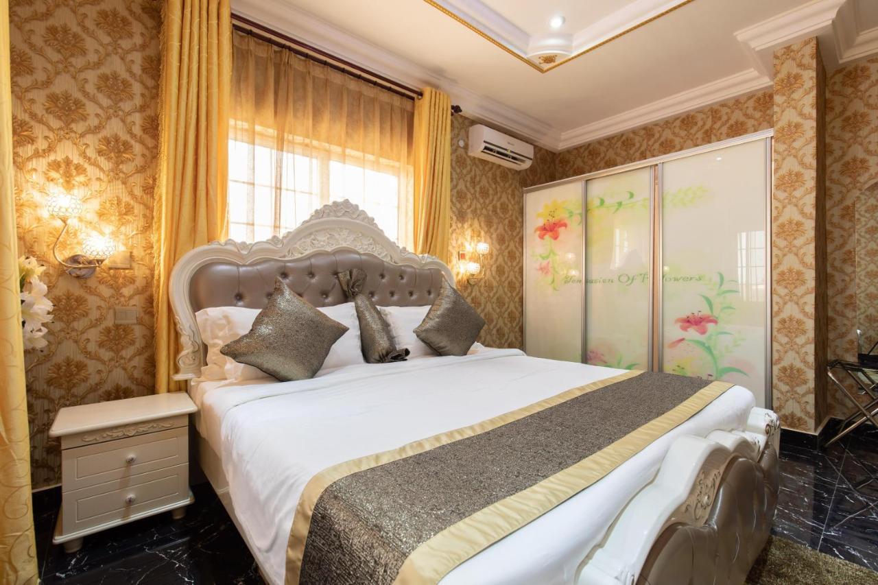 Ag Hotel And Suites Ogbodjo Kültér fotó