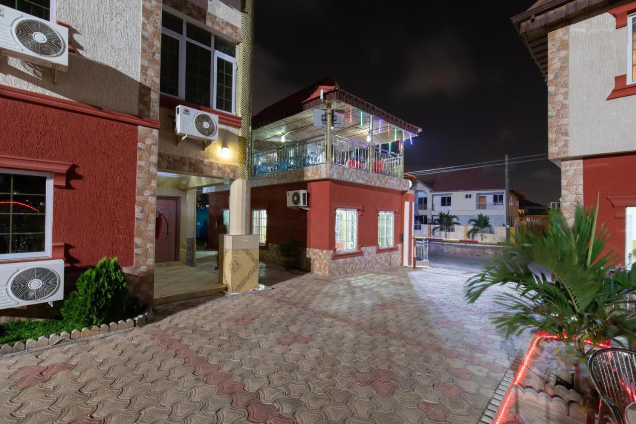 Ag Hotel And Suites Ogbodjo Kültér fotó