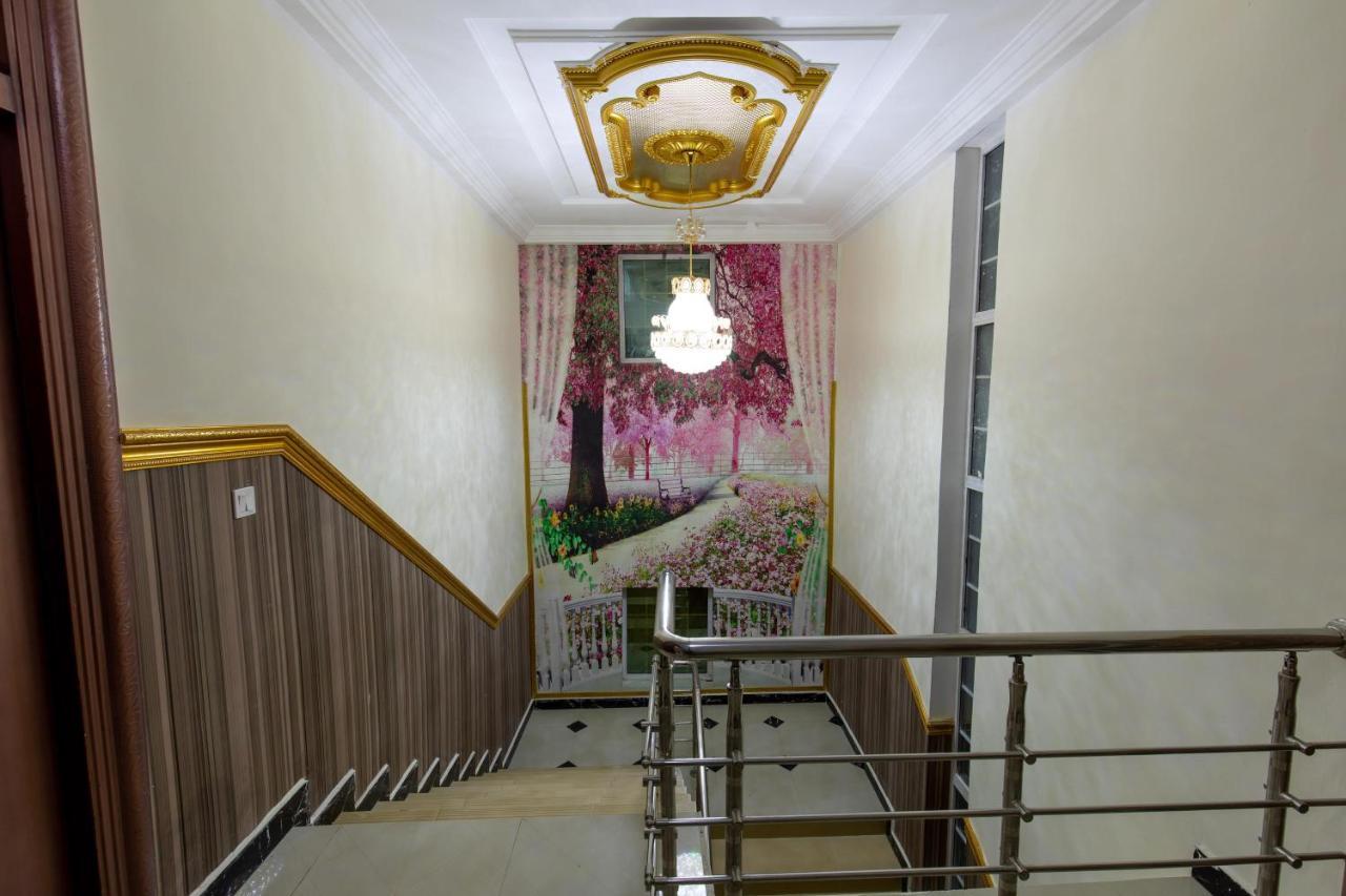 Ag Hotel And Suites Ogbodjo Kültér fotó