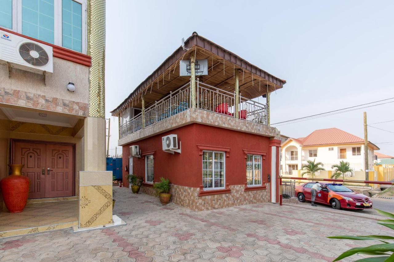 Ag Hotel And Suites Ogbodjo Kültér fotó