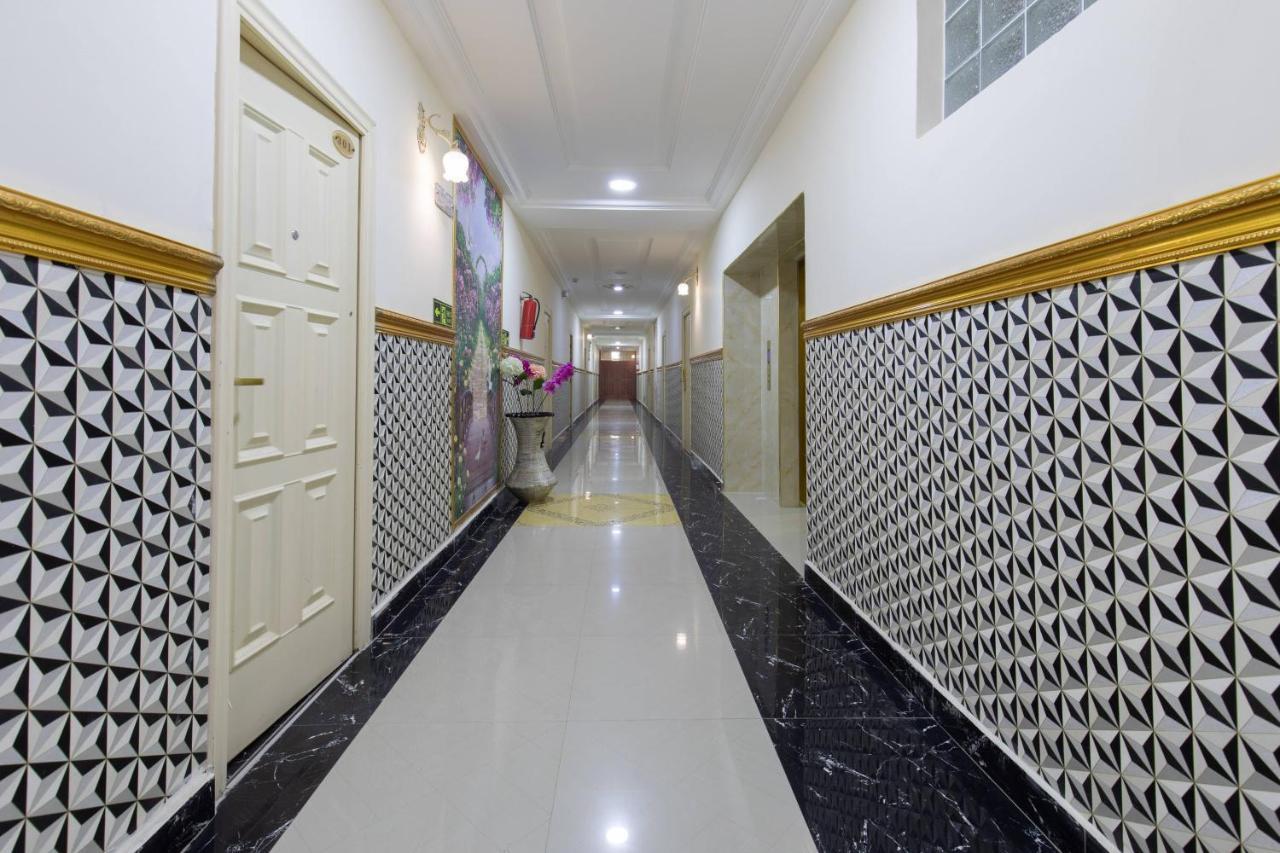 Ag Hotel And Suites Ogbodjo Kültér fotó