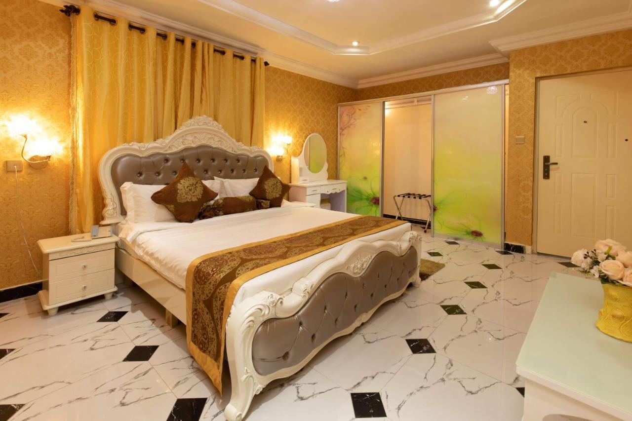 Ag Hotel And Suites Ogbodjo Kültér fotó