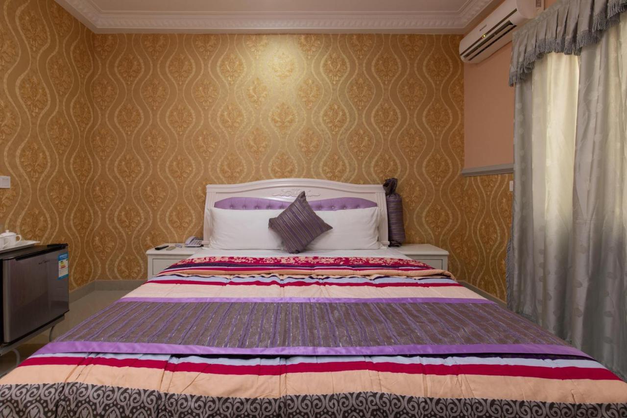 Ag Hotel And Suites Ogbodjo Kültér fotó